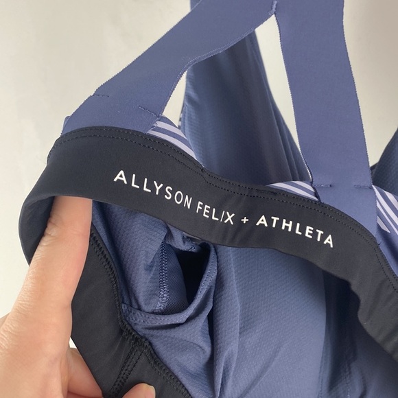 Allyson Felix x Athleta Collab Ultimate Legend Sports Bra Size Large - Picture 10 of 13
